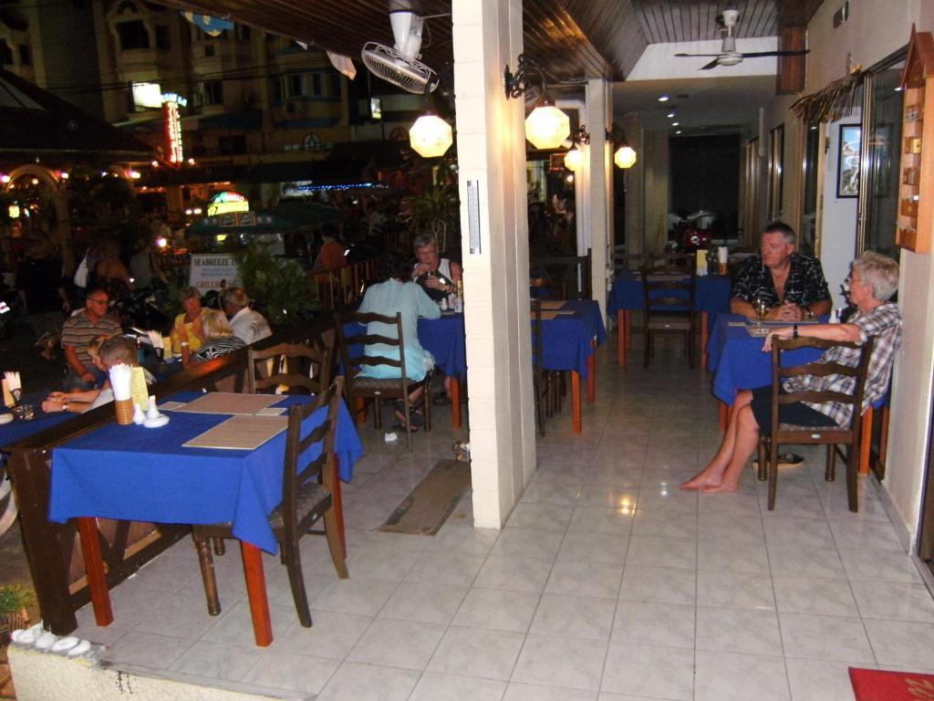Seabreeze Inn Karon Екстериор снимка